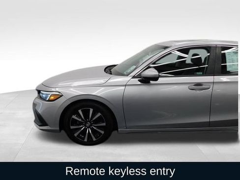 Used 2022 Honda Civic EX-L image 17