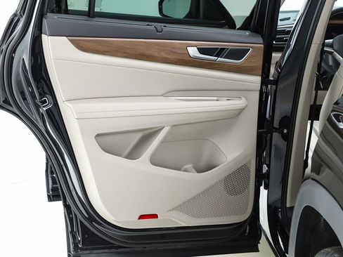 New 2026 Volkswagen Atlas SE image 56