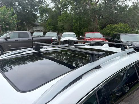 Used 2020 GMC Terrain SLT w/ Preferred Package AWD/4WD image 24