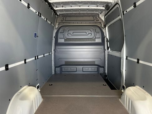 New 2025 Mercedes-Benz Sprinter 2500 image 14
