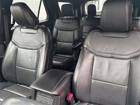 Used 2020 Ford Explorer ST w/ ST High-Performance Pack image 13