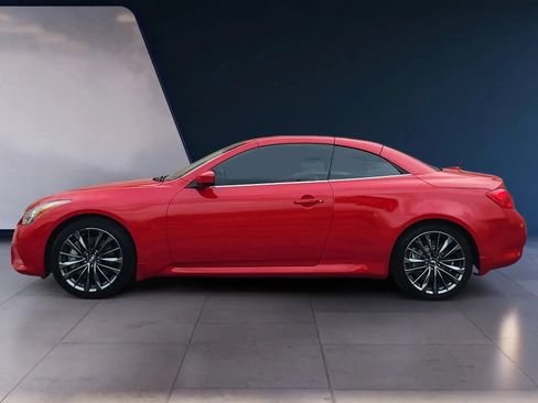 Used 2013 INFINITI G37 Convertible w/ Premium Pkg RWD image 2