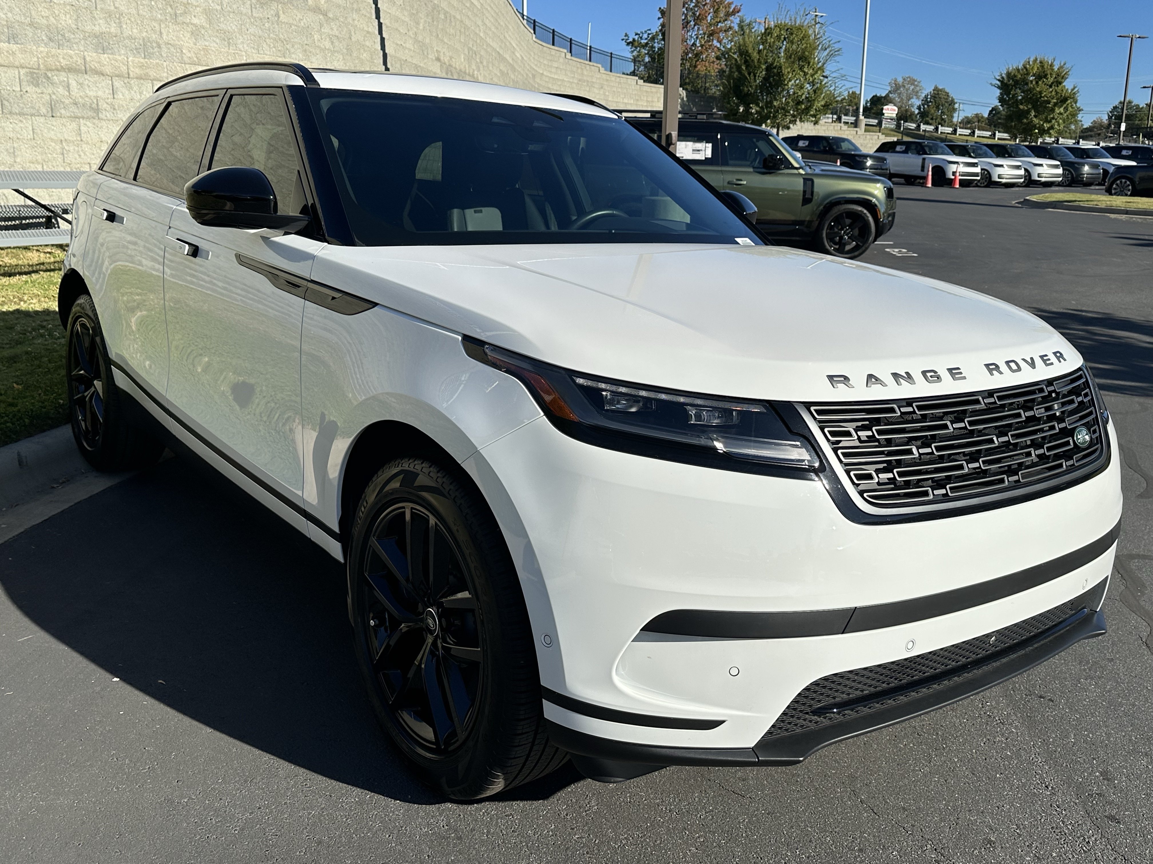 Certified 2026 Land Rover Range Rover Velar S AWD/4WD image 9