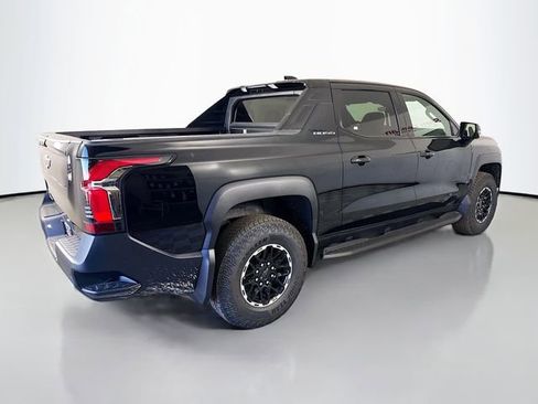 New 2026 Chevrolet Silverado EV Trail Boss image 9