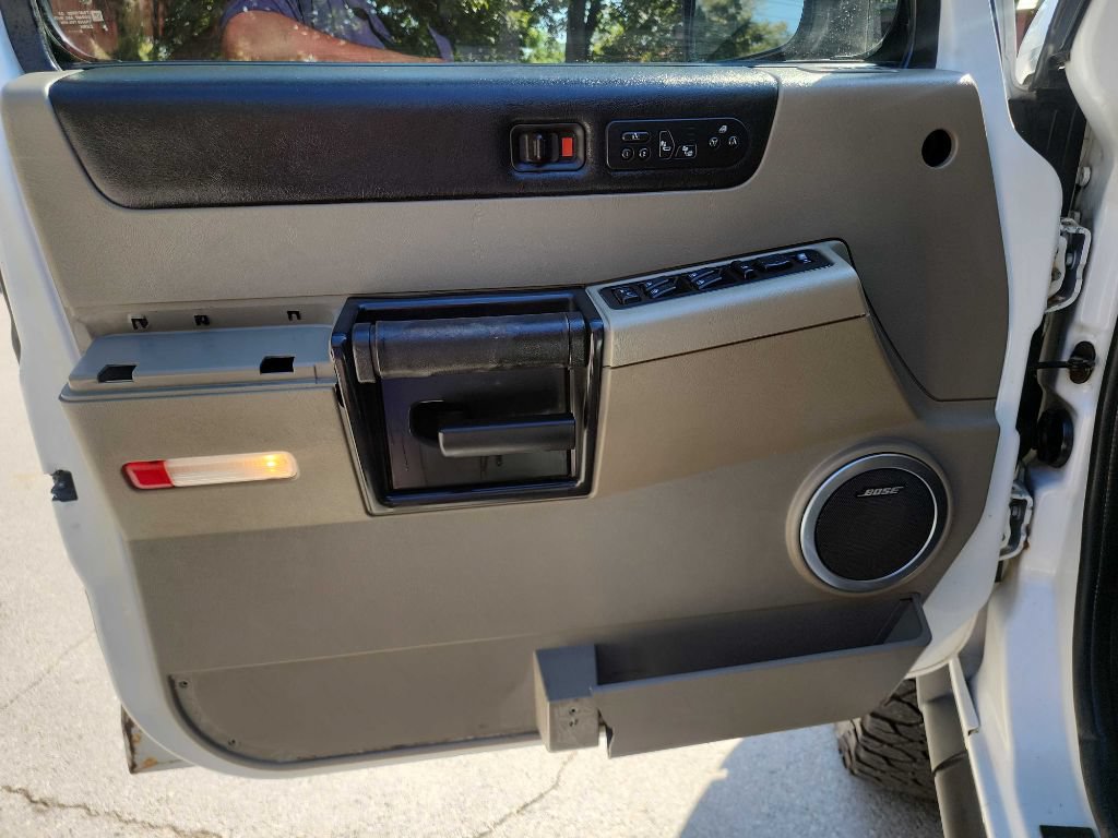 Used 2007 HUMMER H2 SUT AWD/4WD image 14