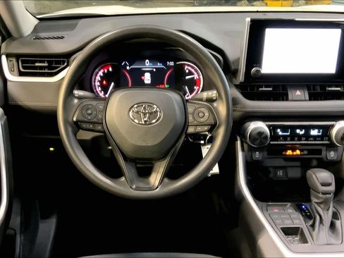Used 2023 Toyota RAV4 LE image 5
