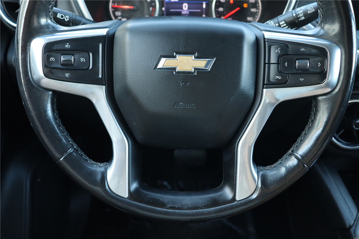 Used 2020 Chevrolet Blazer LT FWD image 39