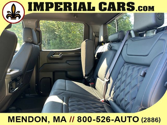 Used 2024 GMC Sierra 1500 AT4 w/ Technology Package AWD/4WD image 16