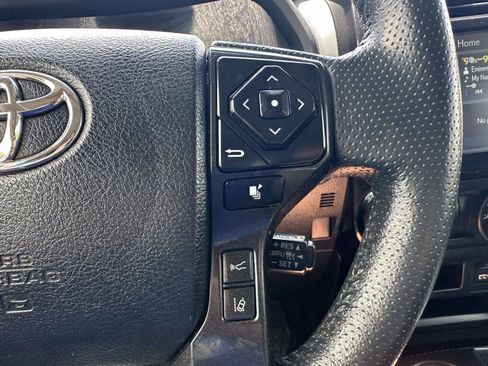 Used 2022 Toyota 4Runner TRD Off-Road Premium w/ Moonroof Package AWD/4WD image 13