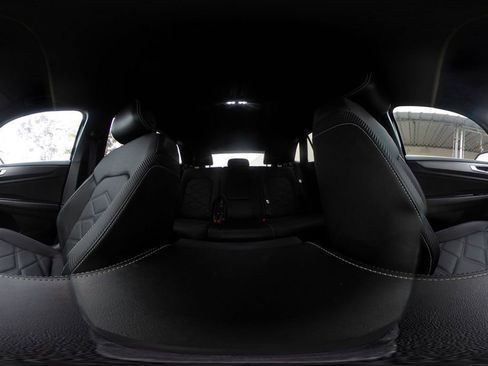 Used 2025 Volkswagen Atlas Cross Sport SE image 42