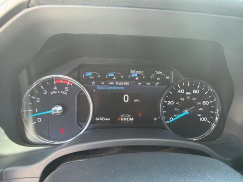 Used 2022 Ford F250 Platinum w/ FX4 Off-Road Package AWD/4WD image 20