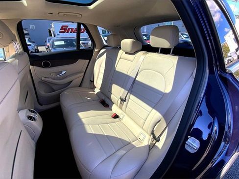 Certified 2021 Mercedes-Benz GLC 300 4MATIC image 17