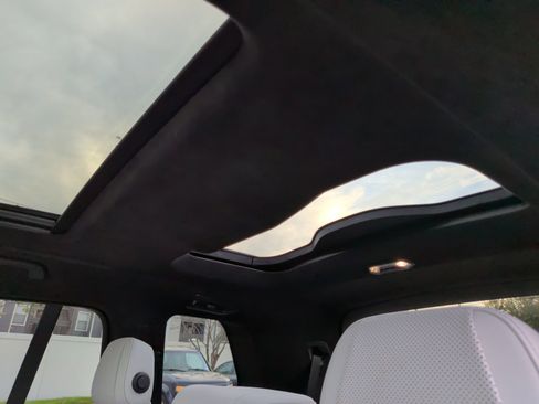 Certified 2025 BMW X7 xDrive40i w/ M Sport Package image 32