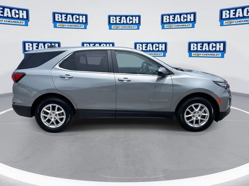 Used 2024 Chevrolet Equinox LT AWD/4WD image 9