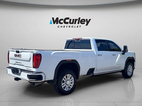 Used 2023 GMC Sierra 3500 Denali w/ Technology Package AWD/4WD image 7