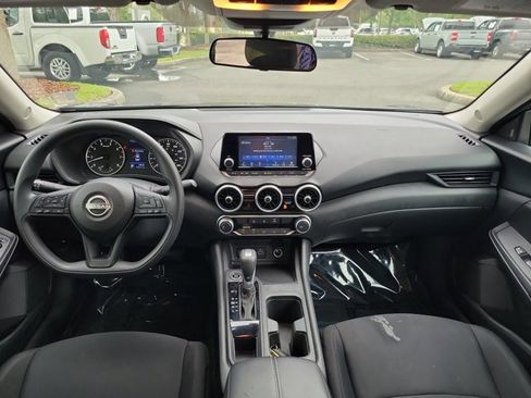 Used 2025 Nissan Sentra S FWD image 8