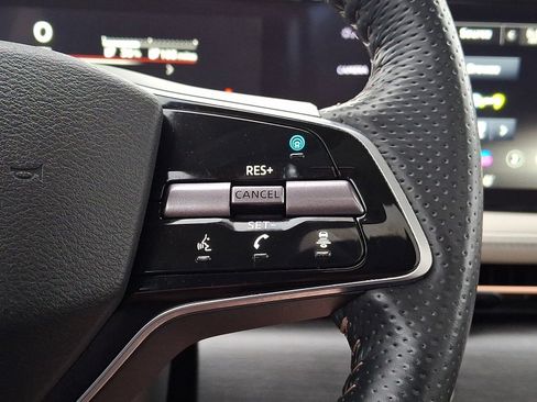 Certified 2023 Nissan Ariya FWD image 23