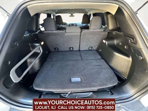 Used 2017 Jeep Cherokee Sport AWD/4WD image 18