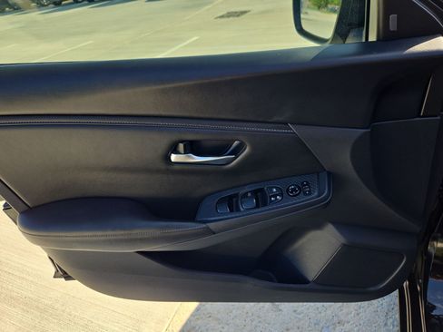 Used 2024 Nissan Sentra SV w/ All-Weather Package FWD image 13