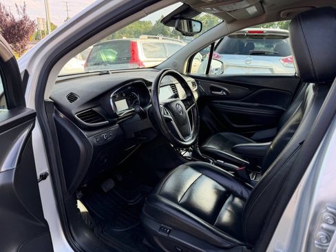 Used 2020 Buick Encore Essence FWD image 7