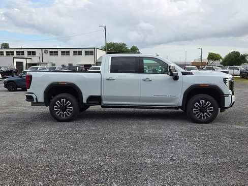 New 2026 GMC Sierra 3500 Denali Ultimate AWD/4WD image 6