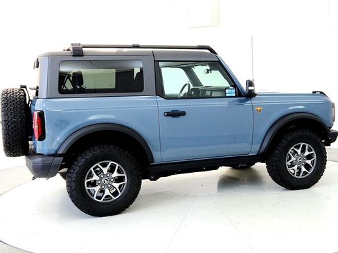 Used 2024 Ford Bronco Badlands image 6