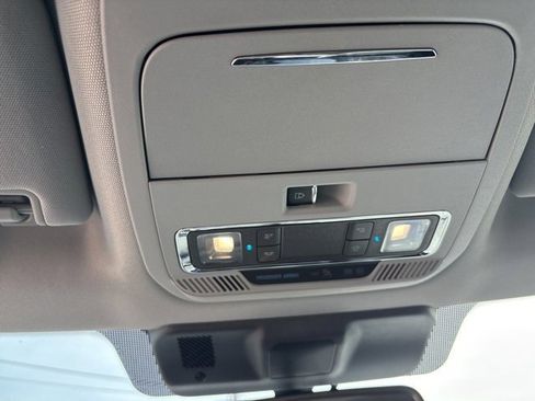 Used 2021 Ford F150 Lariat w/ Equipment Group 502A High image 33