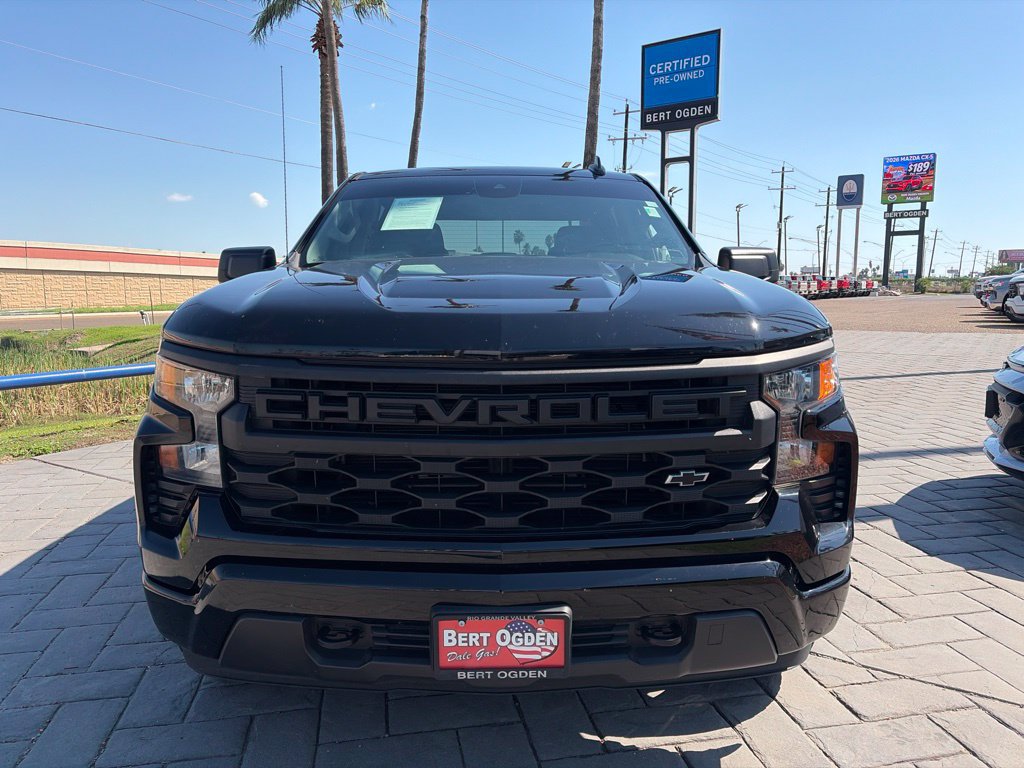 Used 2024 Chevrolet Silverado 1500 Custom w/ Turbomax Blackout Package RWD image 2