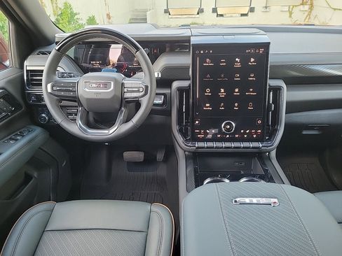 New 2026 GMC Yukon AT4 w/ AT4 Premium Plus Package image 16