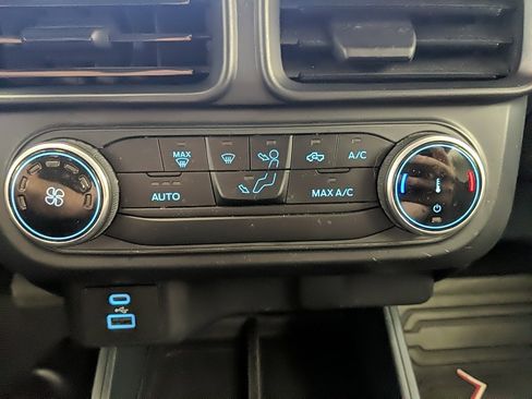 Certified 2022 Ford Maverick XL image 18