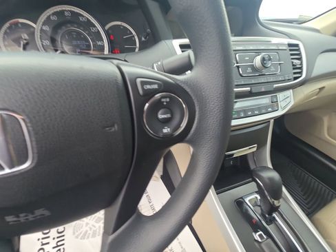 Used 2015 Honda Accord LX image 16