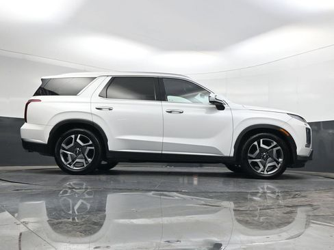 Used 2024 Hyundai Palisade Limited FWD image 30