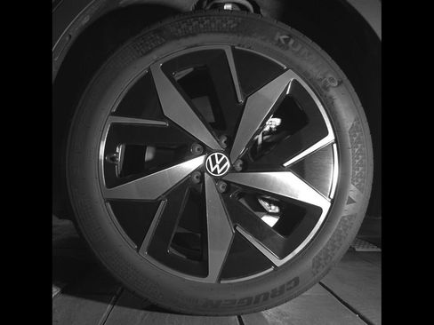 Certified 2023 Volkswagen ID.4 Pro S AWD/4WD image 9