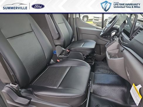 New 2026 Ford Transit 250 148 Medium Roof RWD image 12