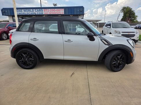 Used 2016 MINI Cooper Countryman S FWD image 6