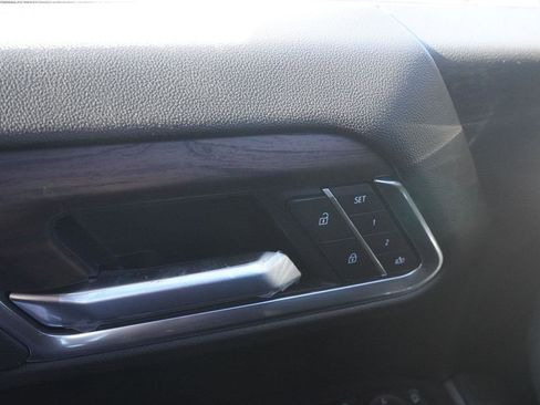 New 2026 GMC Sierra 2500 SLT image 19