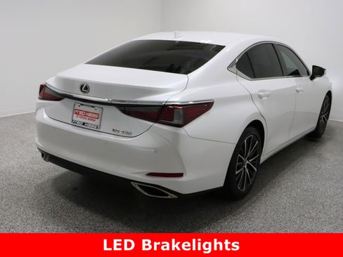Used 2025 Lexus ES 350 w/ Premium Package image 7