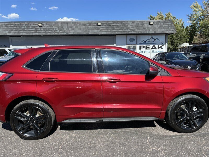 Used 2019 Ford Edge ST w/ Equipment Group 401A AWD/4WD image 13