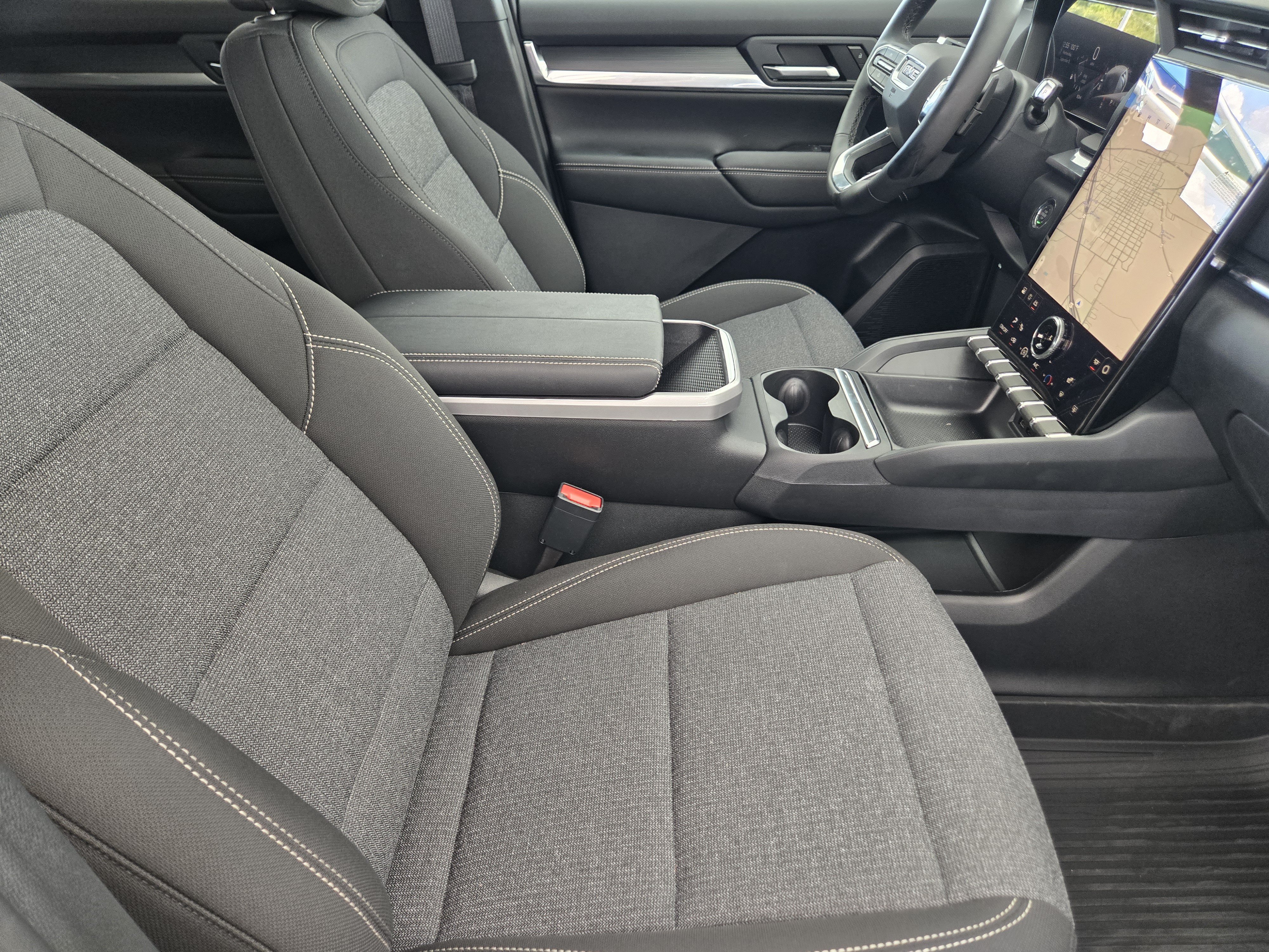 New 2027 GMC Terrain Elevation w/ Black Edition FWD image 11