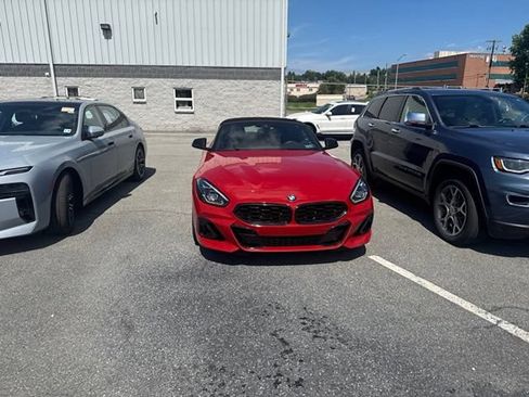 Used 2024 BMW Z4 sDrive30i w/ Premium Package RWD image 5