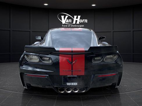 Used 2015 Chevrolet Corvette Z06 w/ 3LZ Preferred Equipment Group RWD image 5