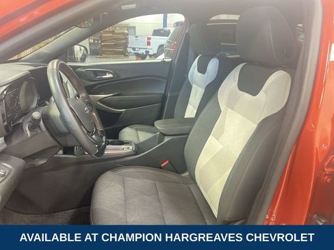 Used 2024 Chevrolet Trax RS w/ Driver Confidence Package FWD image 26