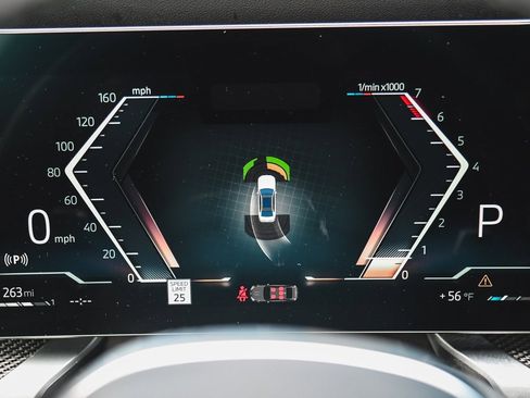 Used 2023 BMW 760i xDrive image 22