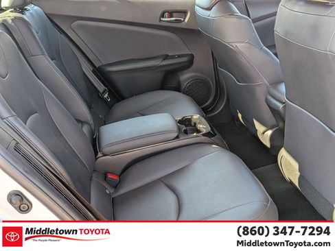 Used 2017 Toyota Prius Prime Premium FWD image 34