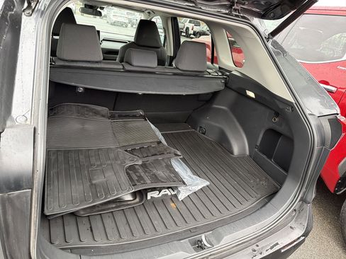 Used 2023 Toyota RAV4 XLE image 25