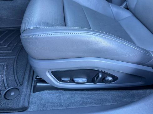 Used 2022 Porsche Taycan Turbo S image 14