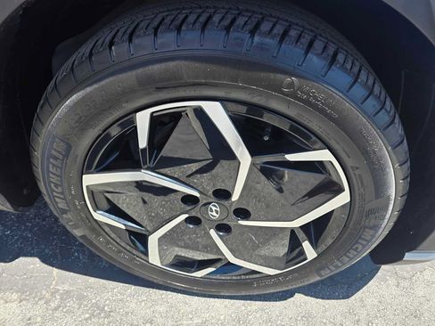 Used 2024 Hyundai Ioniq 5 SEL RWD image 9