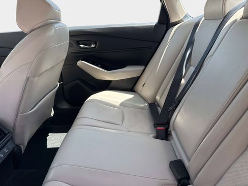 Used 2023 Honda Accord Touring image 11