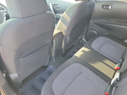 Used 2011 Nissan Rogue SV image 13