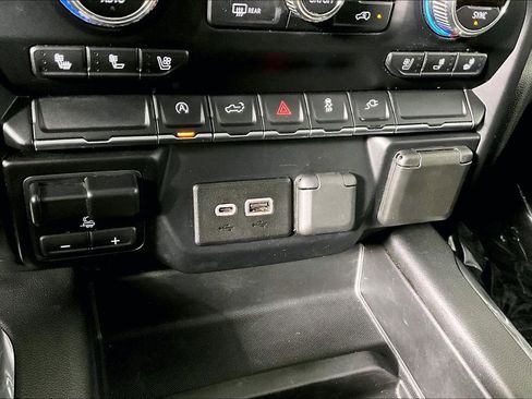 Used 2019 GMC Sierra 1500 SLT image 33